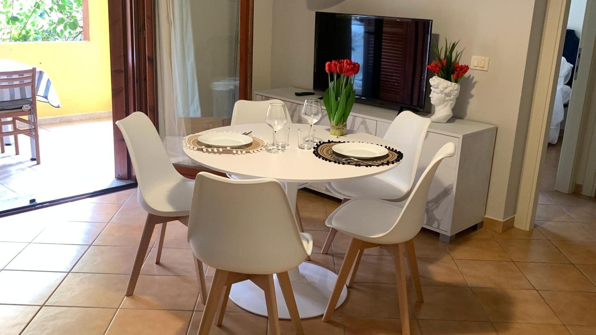 Nest House - Esclusivo Appartamento Marina Di Olbia- Mater Olbia - Beaches - Close To The Airport - Private Parking- Full Comforts - Екстер'єр фото